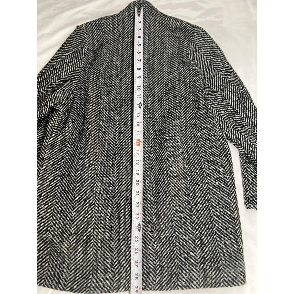 H&M Black and White One Button Blazer- Herringbone Pattern Size 6 - Picture 4 of 12